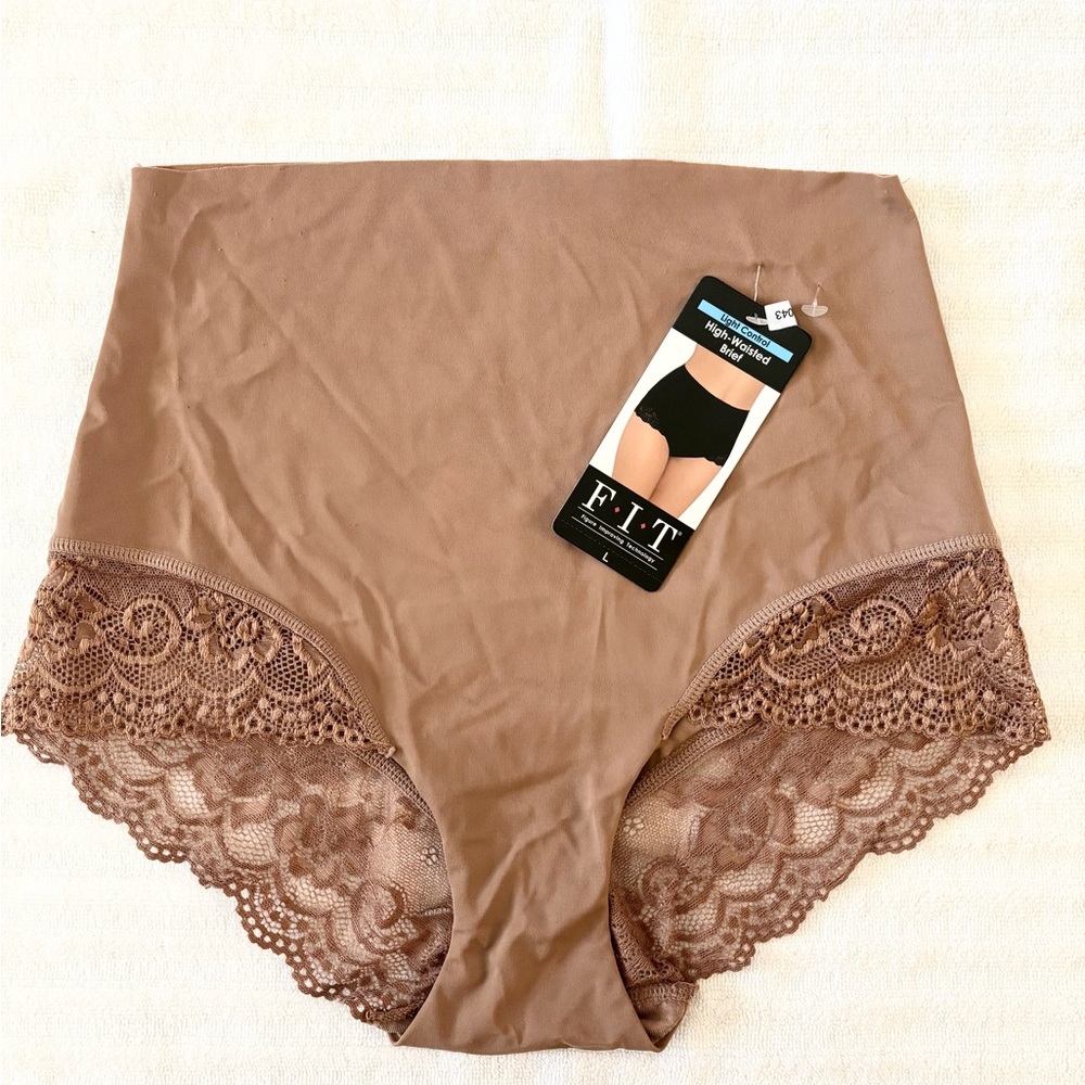 🆕 NEW F.I.T. Intimates Light Tummy Control,  Lace Detailed High Waist Panty - L